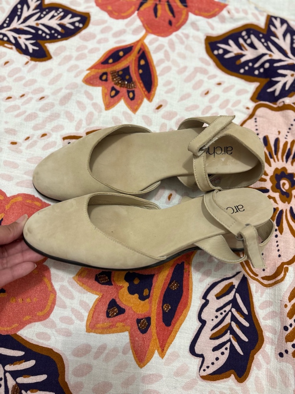 Arche Neutral Beige Suede Mary Jane Heel Ankle Strap Size 39/ US 8.5
